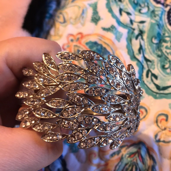 SilverTone Rhinestone Peacock Clasp Bracelet - Picture 7 of 8